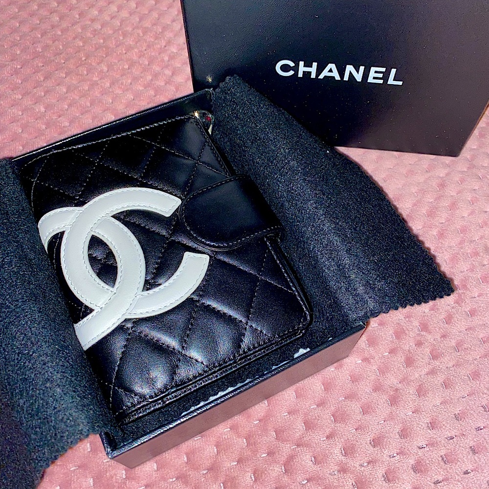 💗Gorgeous Authentic Chanel pocket size agenda💗